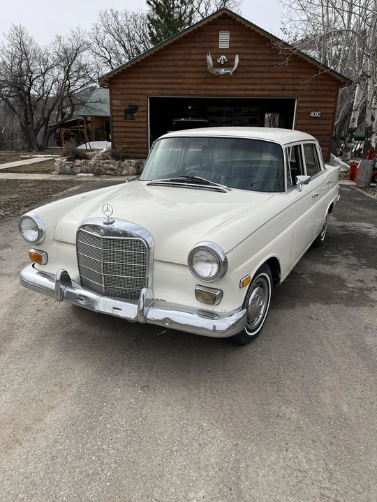 1968 Mercedes-Benz W110 - Image 4 of 31
