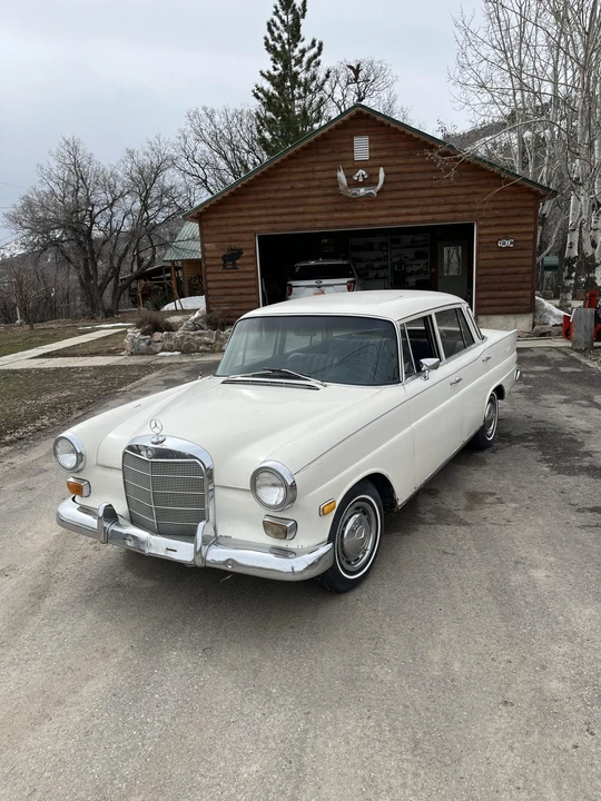 1968 Mercedes-Benz W110 - Image 3 of 31