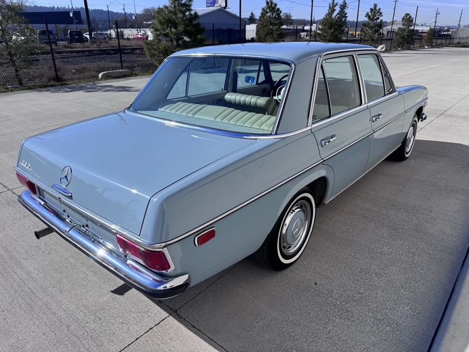 1968 Mercedes-Benz W114 & W115 - Image 7 of 31