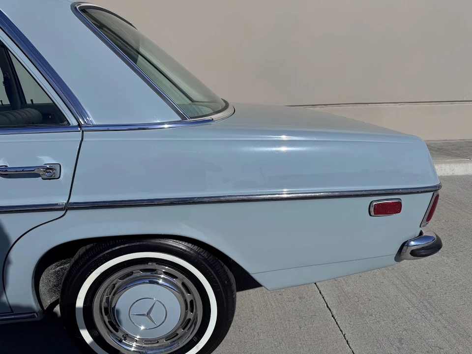 1968 Mercedes-Benz W114 & W115 - Image 30 of 31