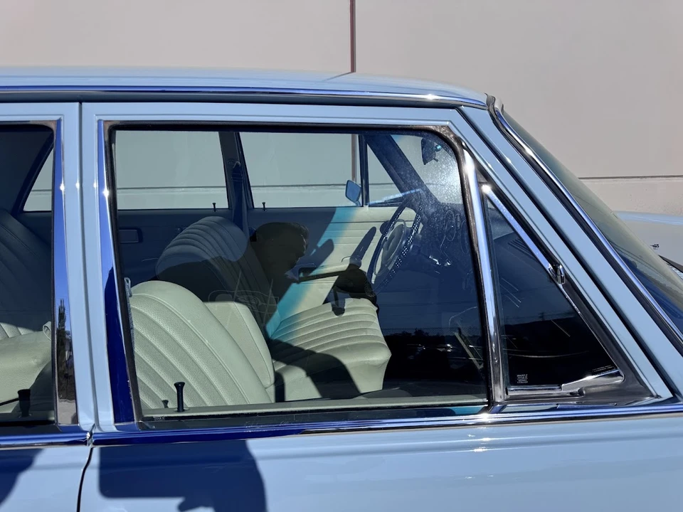 1968 Mercedes-Benz W114 & W115 - Image 15 of 31
