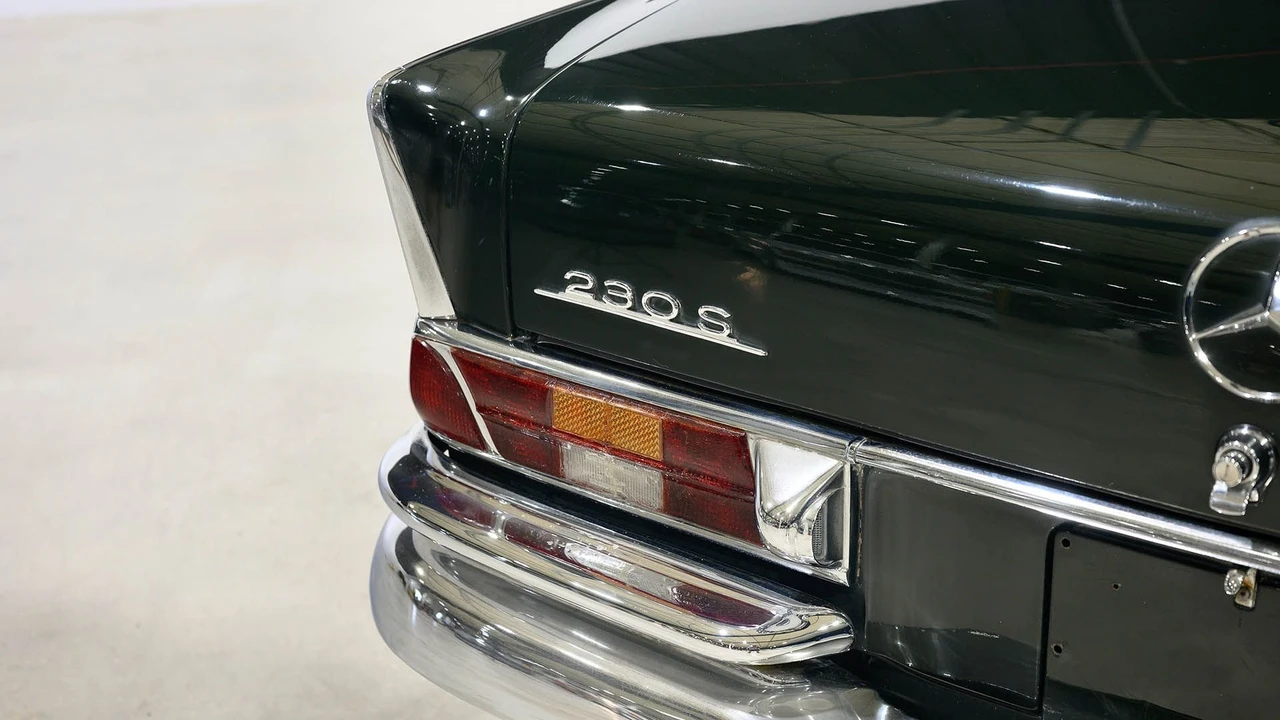 1968 Mercedes-Benz W110 - Image 21 of 31