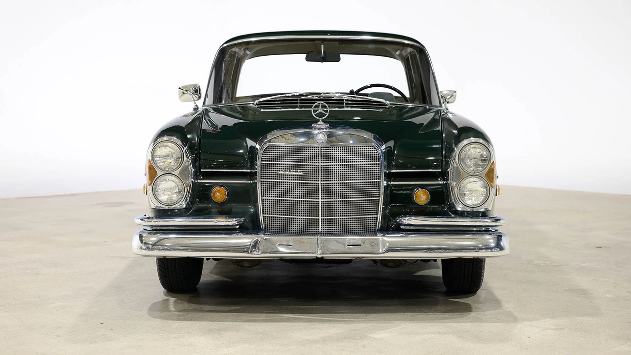1968 Mercedes-Benz W110 - Image 4 of 31