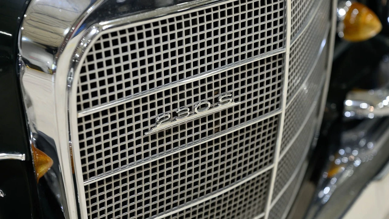 1968 Mercedes-Benz W110 - Image 14 of 31