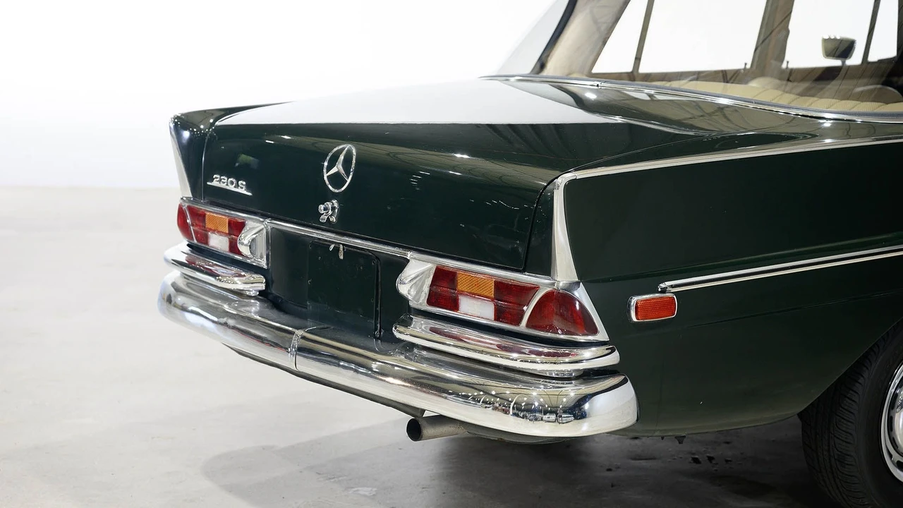 1968 Mercedes-Benz W110 - Image 22 of 31