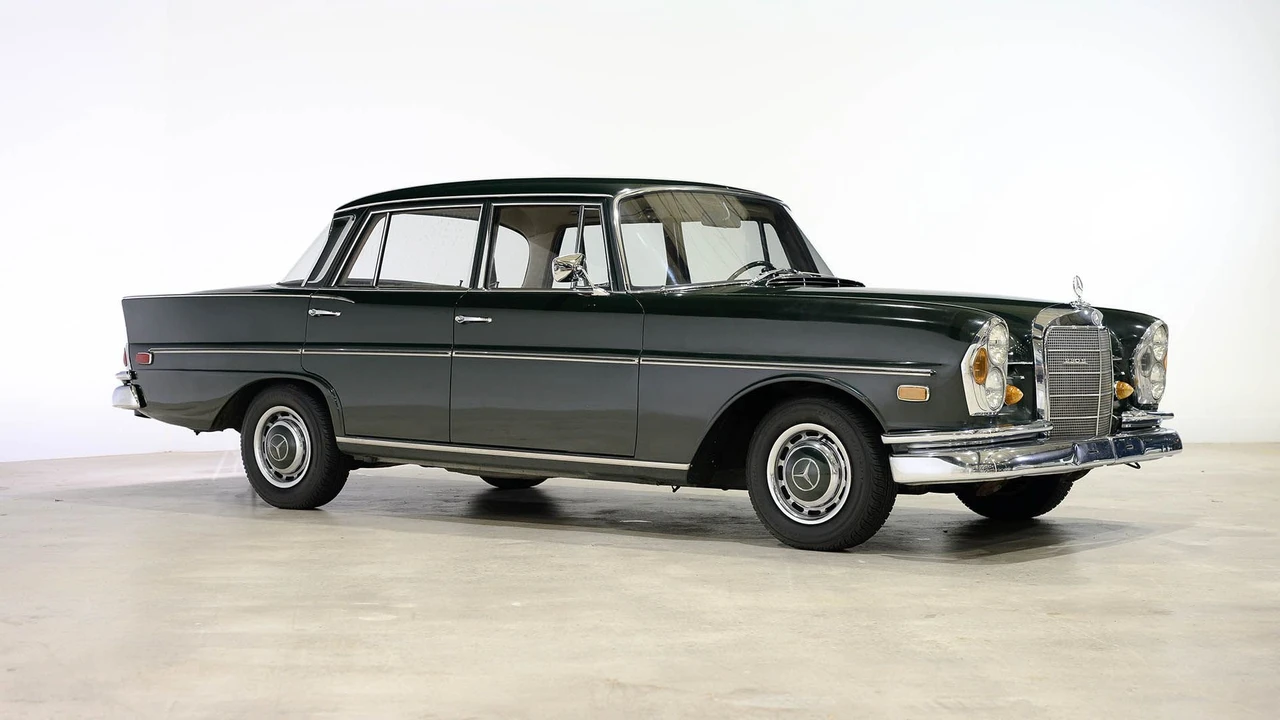 1968 Mercedes-Benz W110 - Image 17 of 31