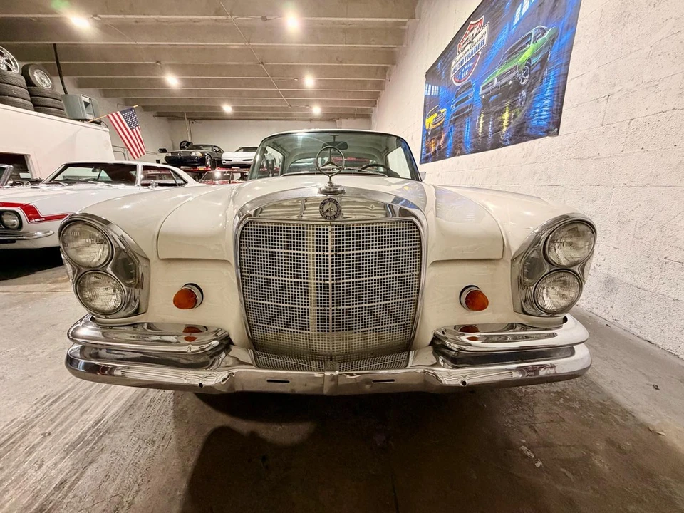 1968 Mercedes-Benz W108 & W109 - Image 8 of 31