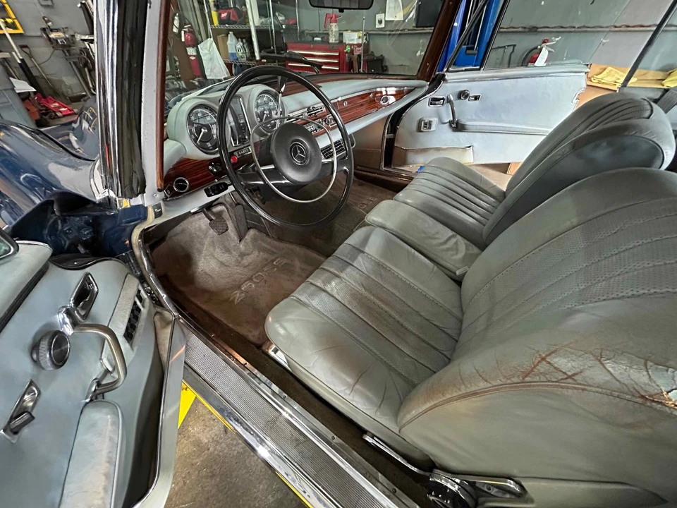 1968 Mercedes-Benz W111 Cabriolet - Image 30 of 31