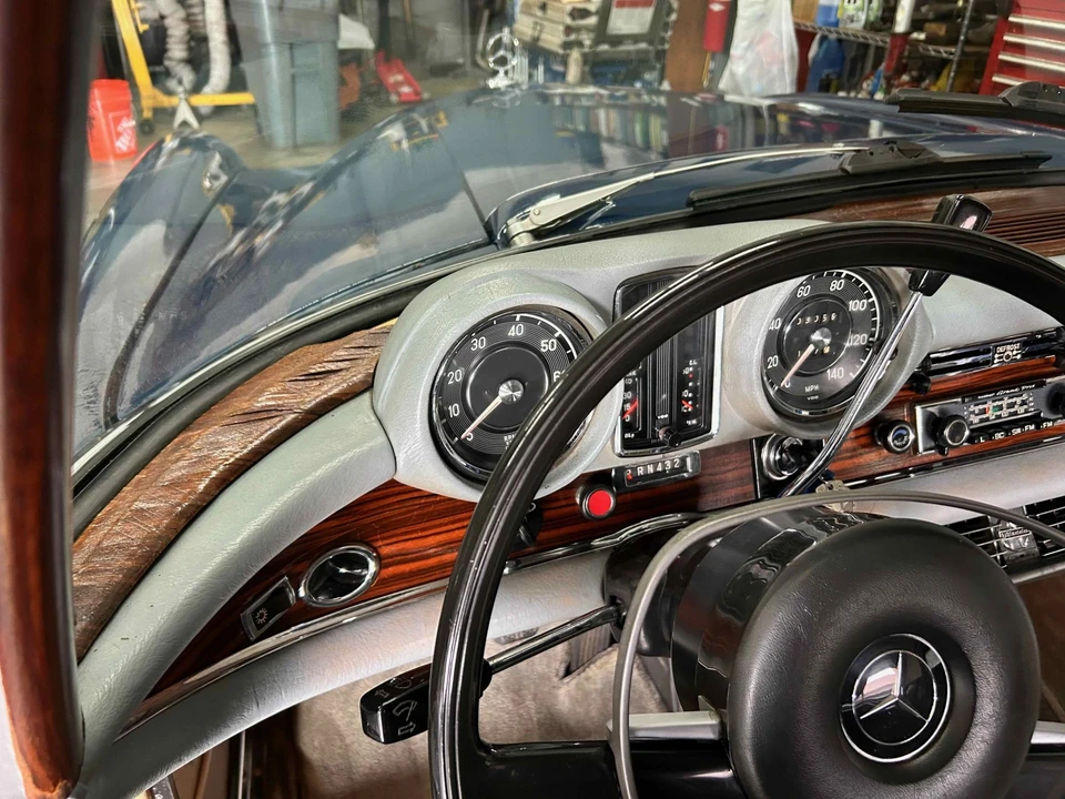 1968 Mercedes-Benz W111 Cabriolet - Image 31 of 31
