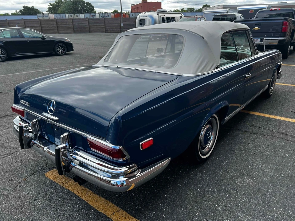 1968 Mercedes-Benz W111 Cabriolet - Image 10 of 31