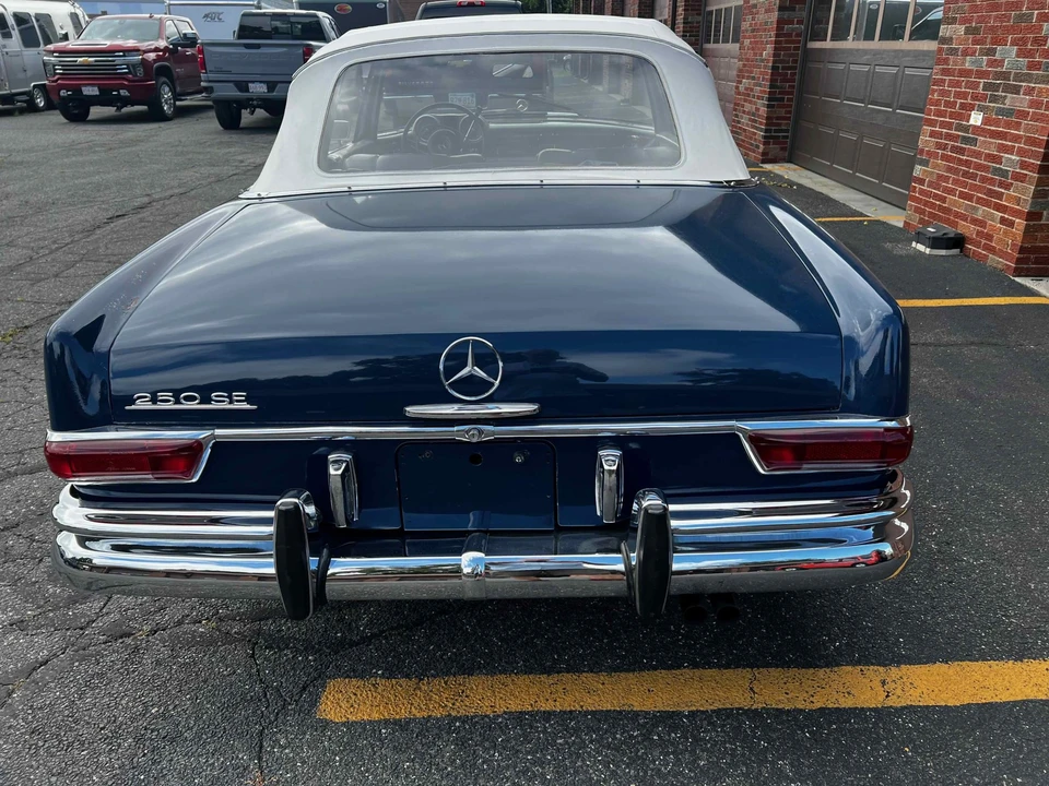 1968 Mercedes-Benz W111 Cabriolet - Image 8 of 31