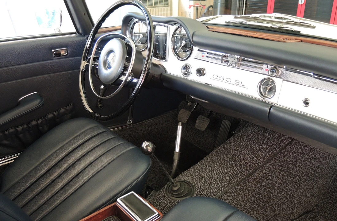 1968 Mercedes-Benz W113 SL-Class - Image 18 of 31
