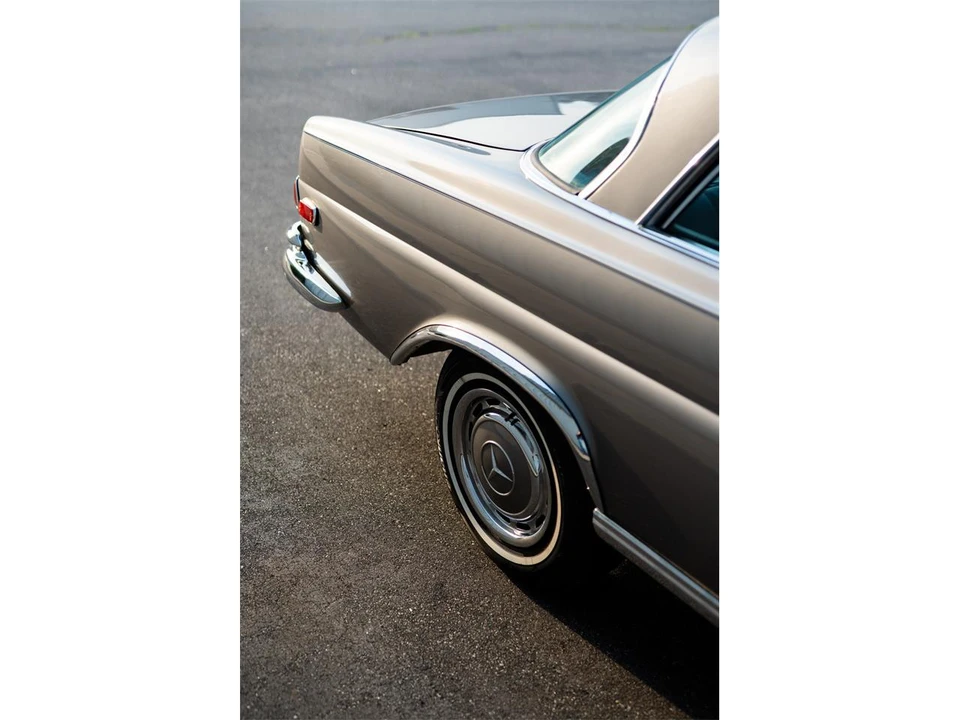 1968 Mercedes-Benz W108 & W109 - Image 8 of 31