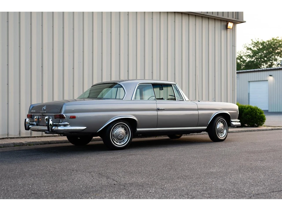 1968 Mercedes-Benz W108 & W109 - Image 25 of 31