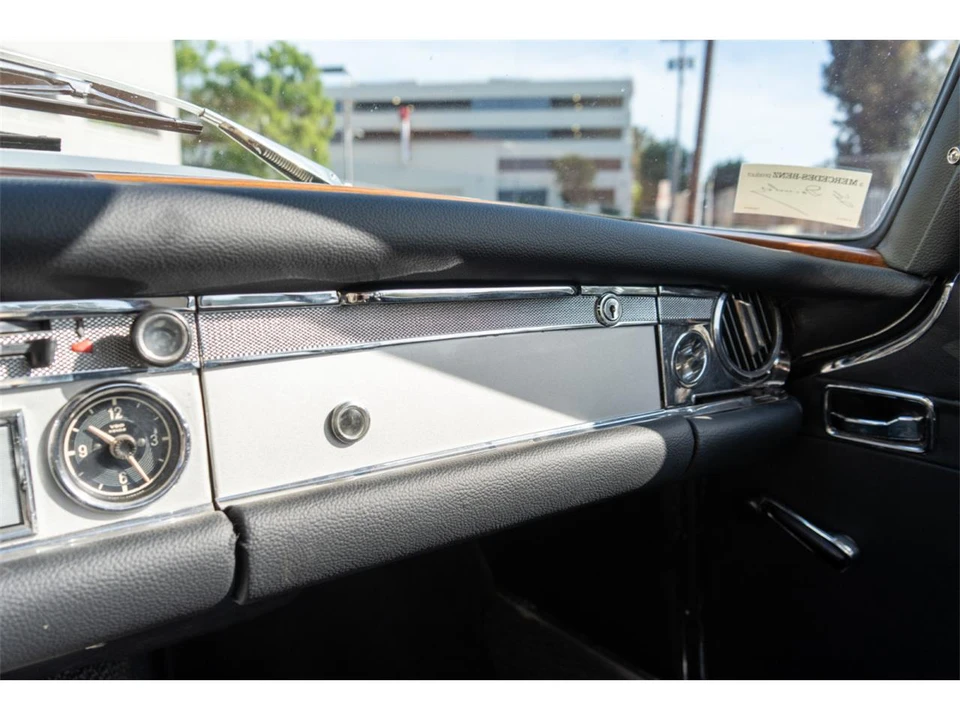 1968 Mercedes-Benz W108 & W109 - Image 27 of 31
