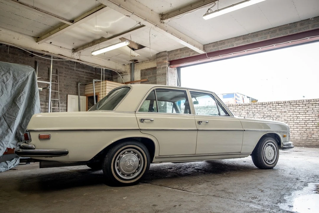 1968 Mercedes-Benz W108 & W109 - Image 9 of 30