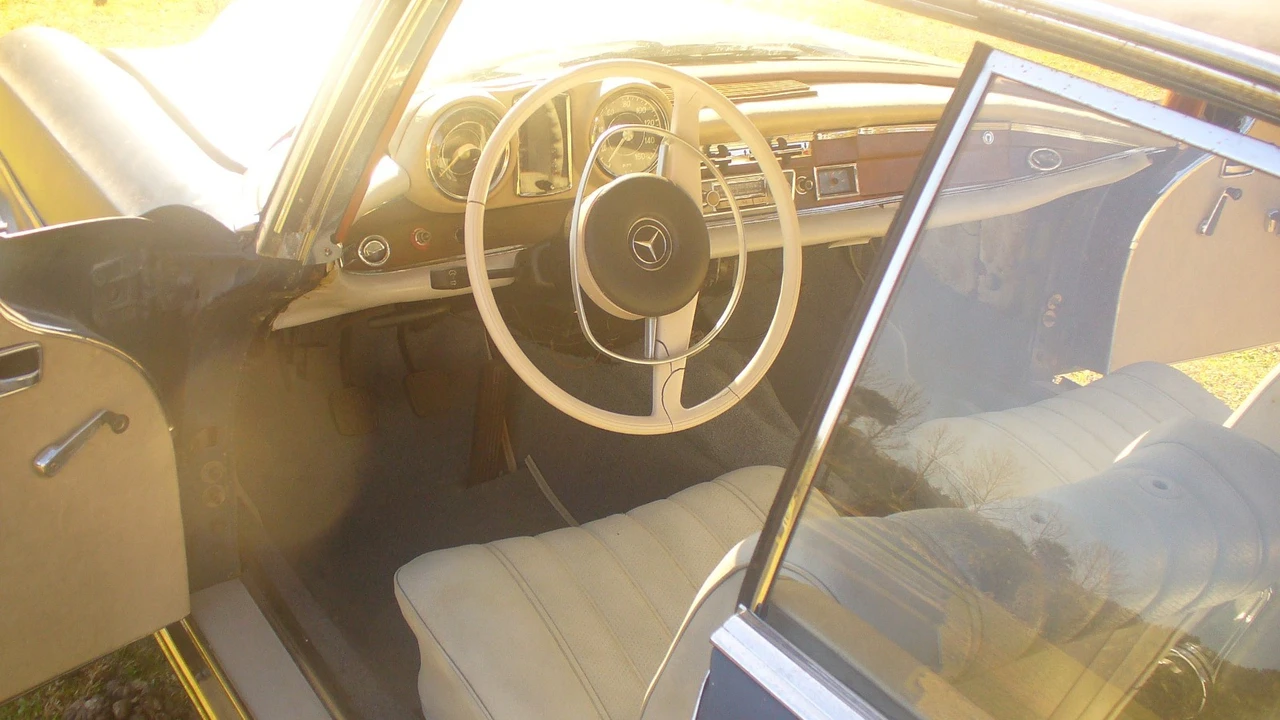 1968 Mercedes-Benz - Image 11 of 21