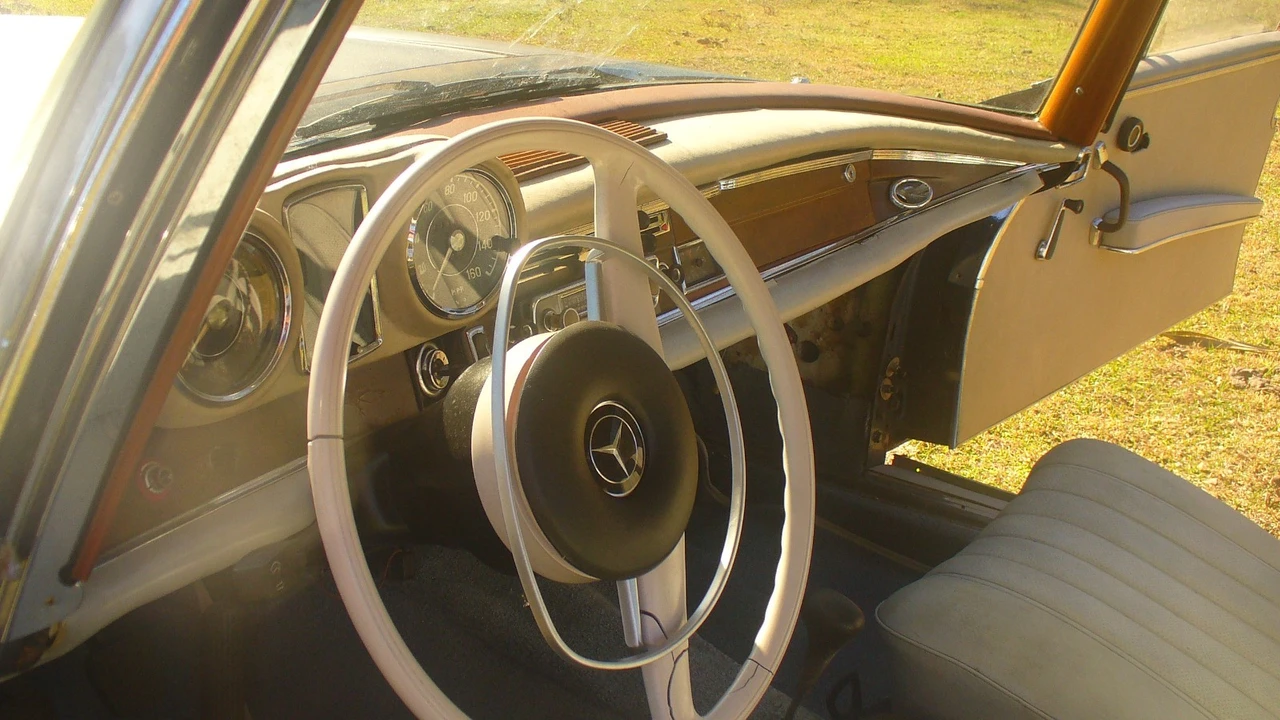 1968 Mercedes-Benz - Image 17 of 21