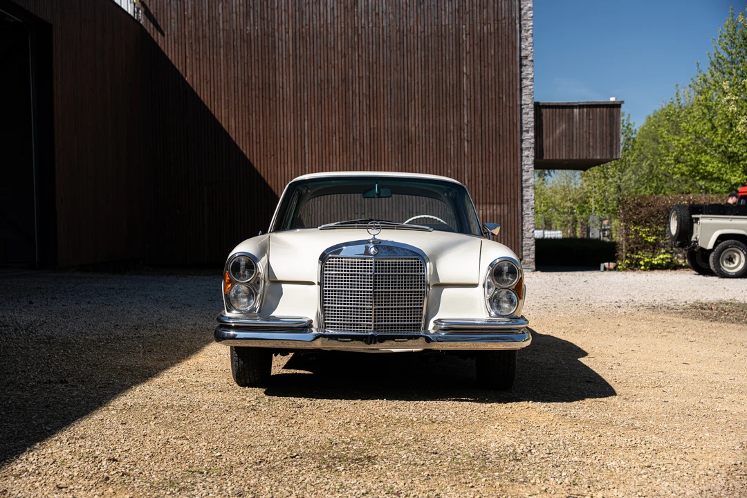 1968 Mercedes-Benz W111 Coupe - Image 2 of 16