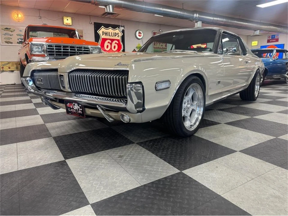 1968 Mercury Cougar 1st Gen - Image 13 of 31
