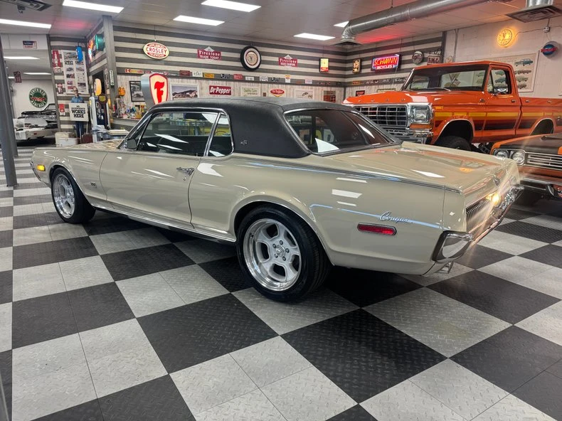 1968 Mercury Cougar 1st Gen - Image 5 of 31
