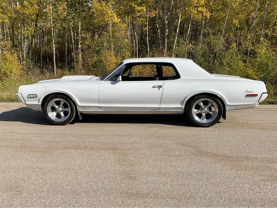 1968 Mercury Cougar 1st Gen - Image 10 of 11