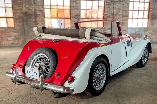 1968 Morgan Plus 4 - Image 2 of 8