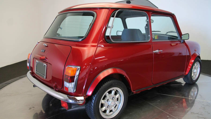 1968 Morris - Image 10 of 11
