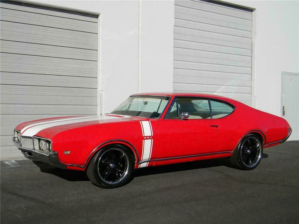 1968 Oldsmobile Cutlass 3rd Gen - Image 2 of 4