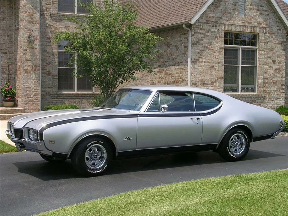 1968 Oldsmobile Cutlass 3rd Gen - Image 2 of 3