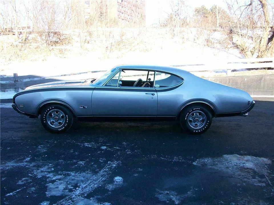 1968 Oldsmobile Cutlass Supreme - Image 4 of 4