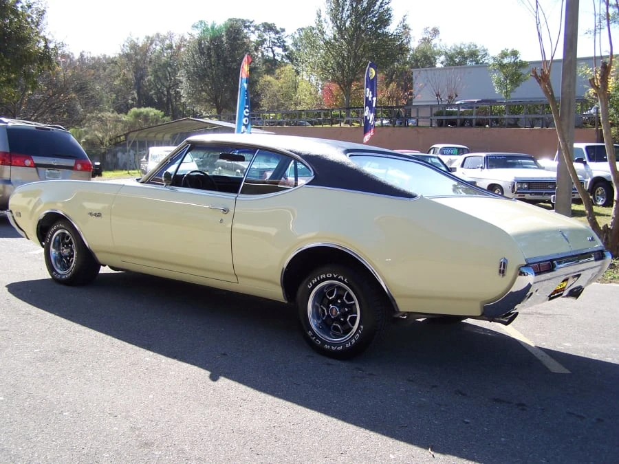 1968 Oldsmobile 442 2nd Gen - Image 2 of 8