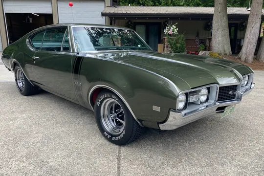 1968 Oldsmobile 442 W-30 Holiday Coupe