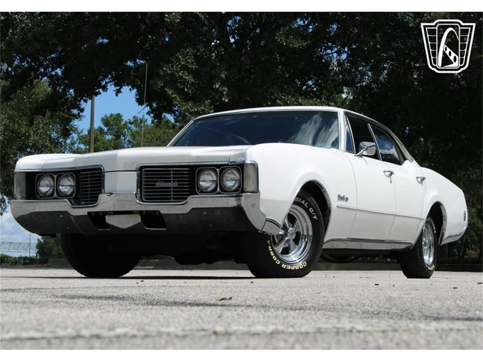 1968 Oldsmobile 88 - Image 4 of 31