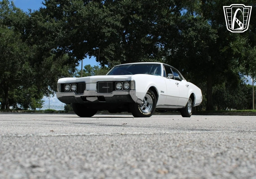 1968 Oldsmobile 88 - Image 3 of 12