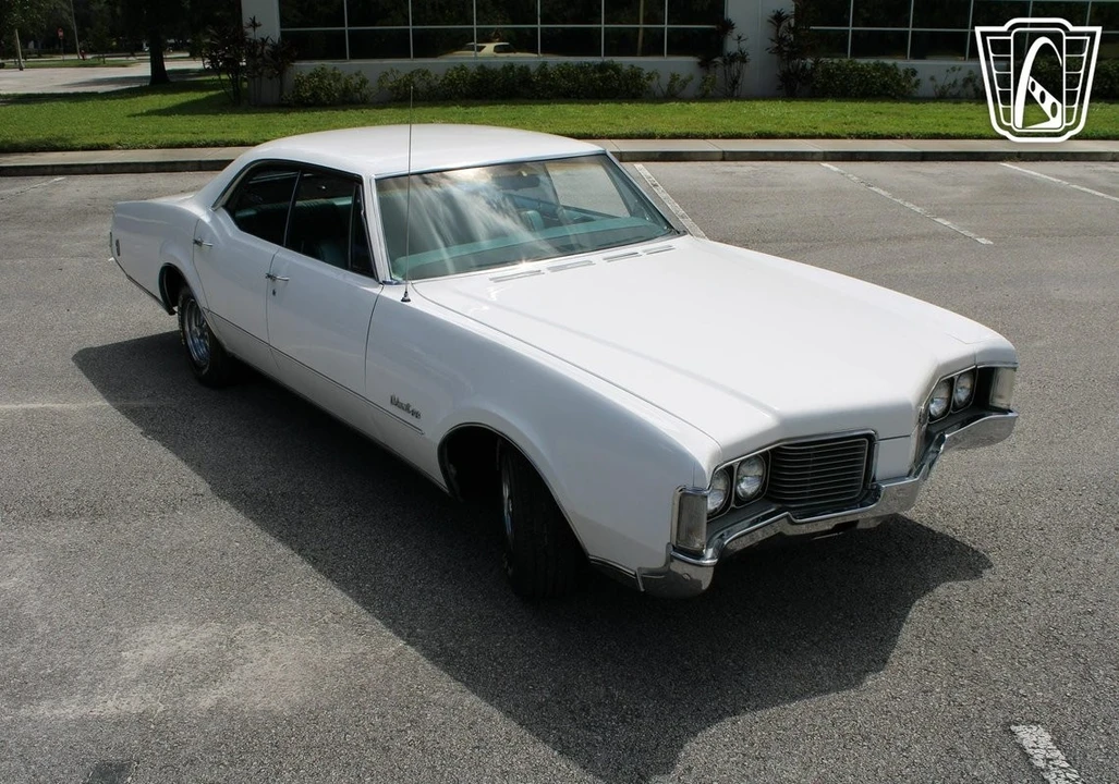 1968 Oldsmobile 88 - Image 9 of 12