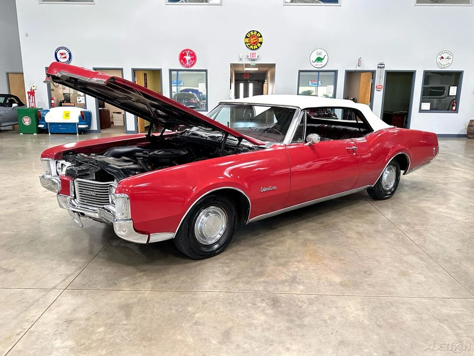 1968 Oldsmobile 88 - Image 11 of 21