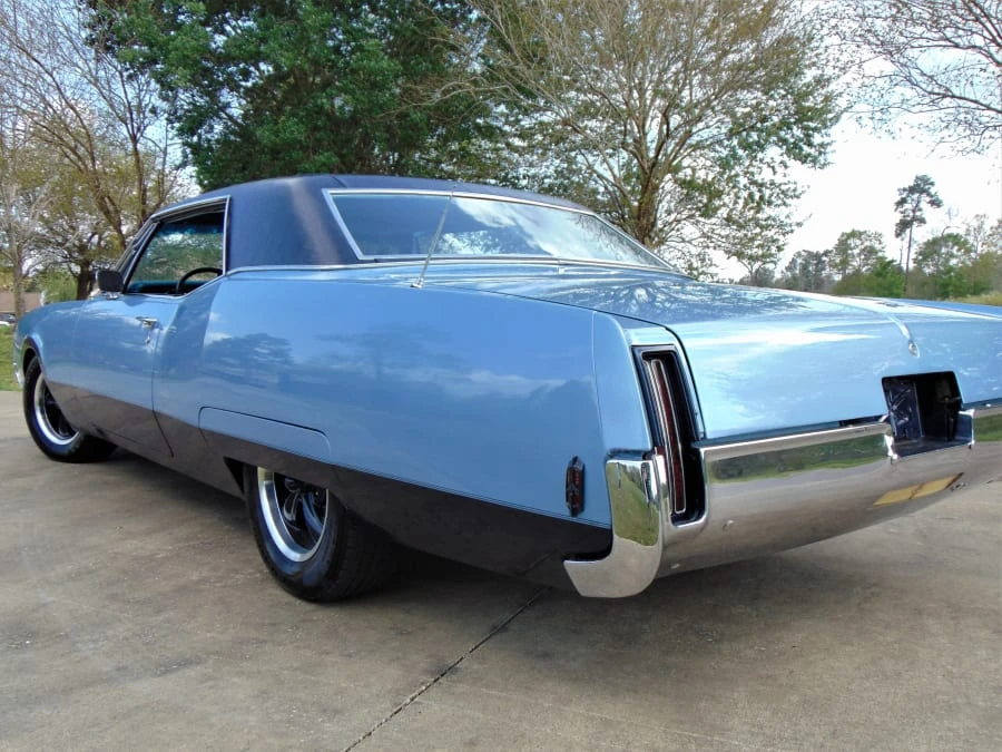 1968 Oldsmobile 98 - Image 10 of 11