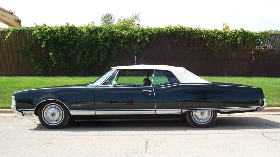 1968 Oldsmobile 98 - Image 2 of 5