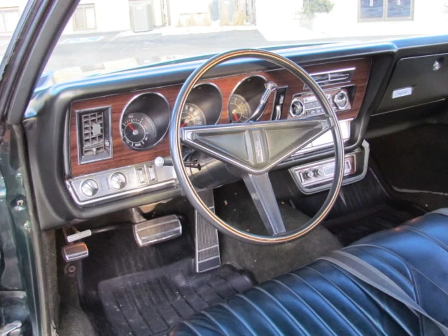 1968 Oldsmobile 98 - Image 4 of 12