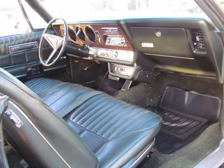 1968 Oldsmobile 98 - Image 5 of 12