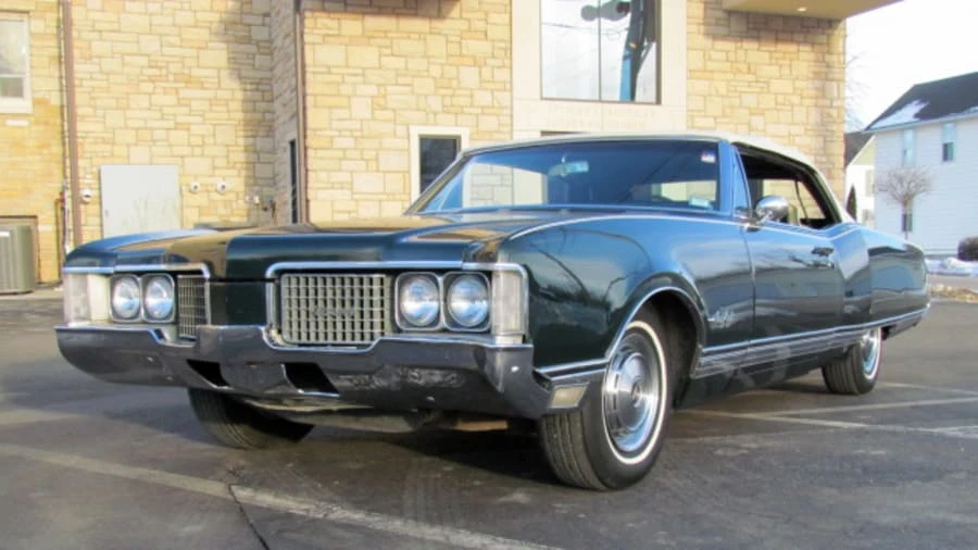 1968 Oldsmobile 98 - Image 12 of 12