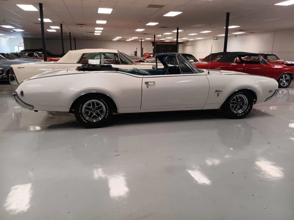 1968 Oldsmobile Cutlass 3rd Gen - Image 11 of 31