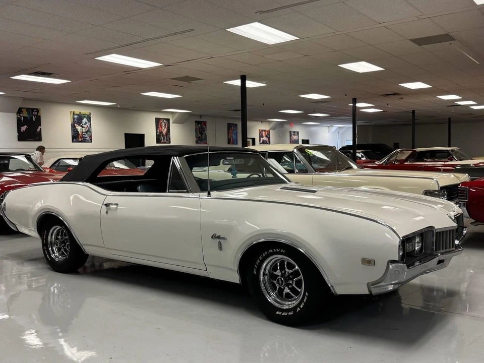 1968 Oldsmobile Cutlass 3rd Gen - Image 25 of 31