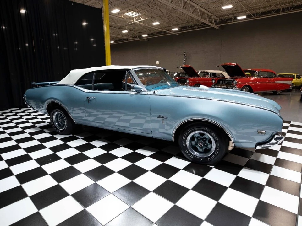 1968 Oldsmobile Cutlass 3rd Gen - Image 11 of 21