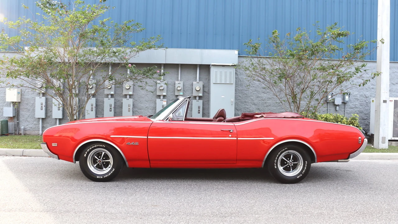1968 Oldsmobile Cutlass 3rd Gen - Image 2 of 24