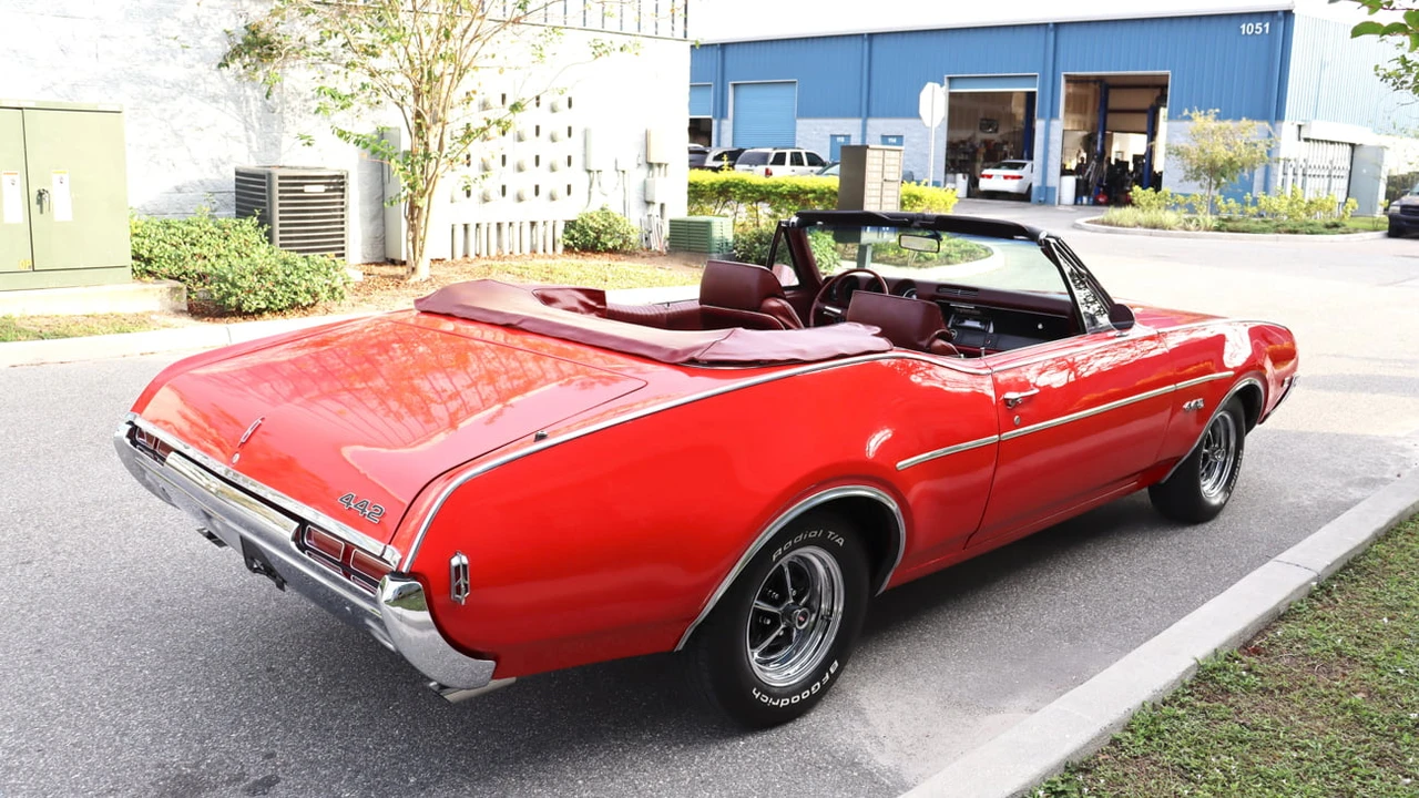 1968 Oldsmobile Cutlass 3rd Gen - Image 12 of 24