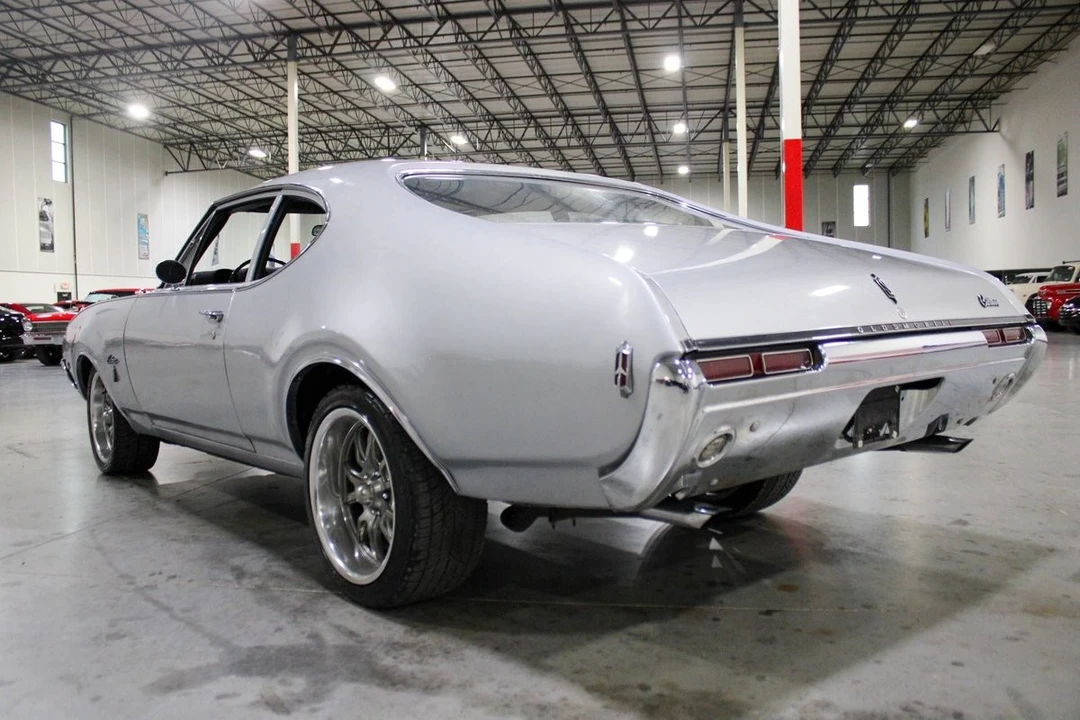 1968 Oldsmobile Cutlass 3rd Gen - Image 5 of 12