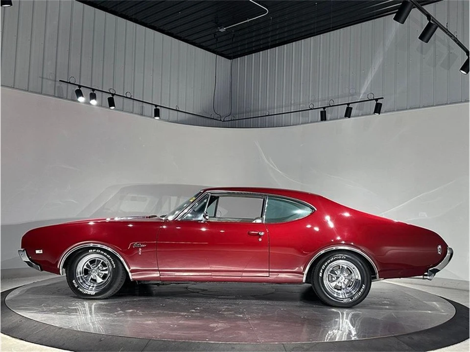 1968 Oldsmobile Cutlass Supreme - Image 12 of 31