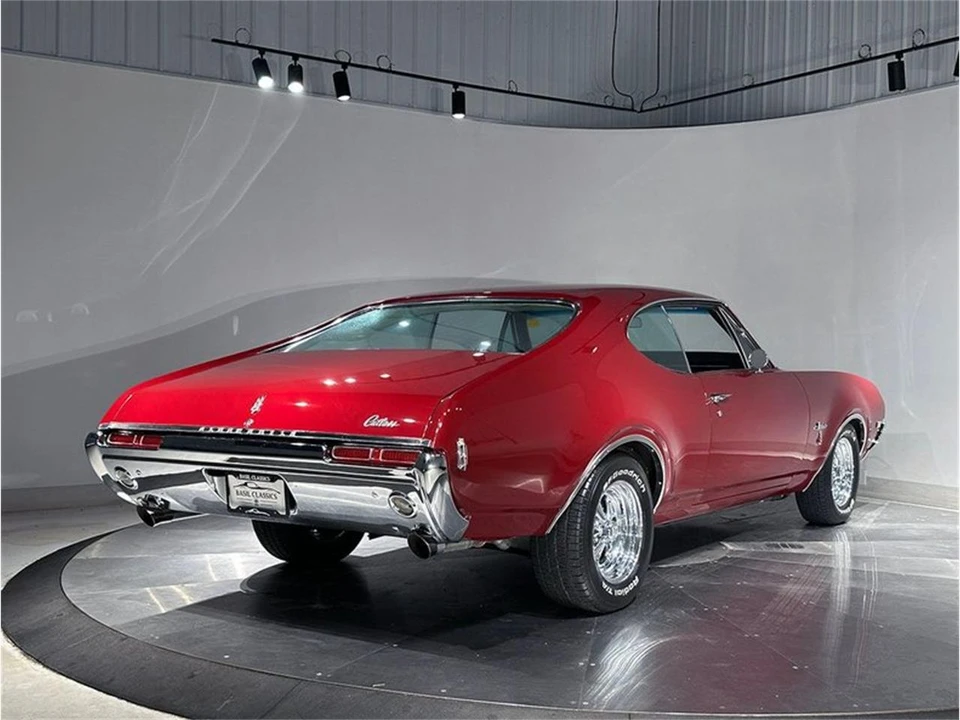 1968 Oldsmobile Cutlass Supreme - Image 8 of 31